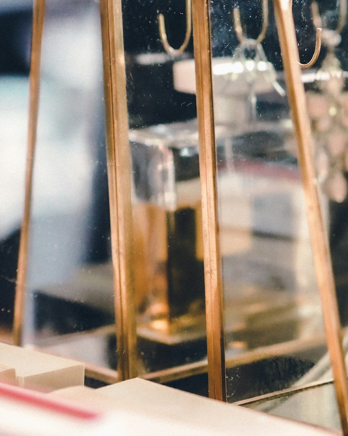 Luxury perfume store atmosphere for Naseem Al Haya in Dubai